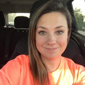 Meet your Posher, Stacy